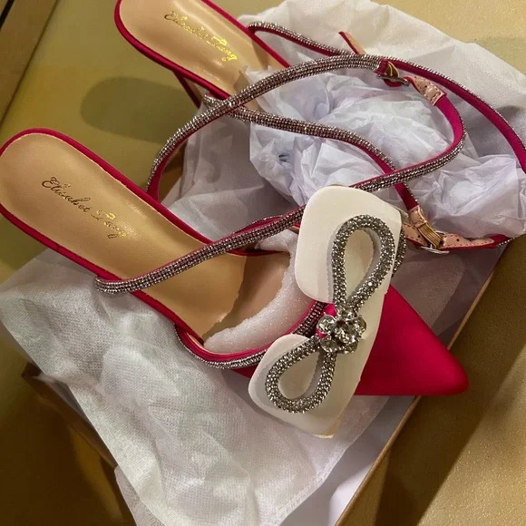 Pink and White Bow-Embellished Women's Accessory - Picture 3 of 8